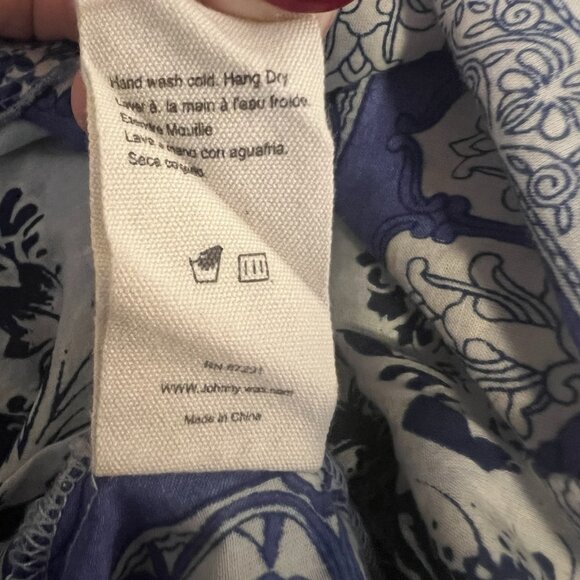 Johnny Was Floral Tunic Top Size L Blue V Neck Boho Chic Flowy Gypsy Bohemian - Picture 11 of 12